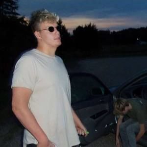 Meet your Posher, Zachary